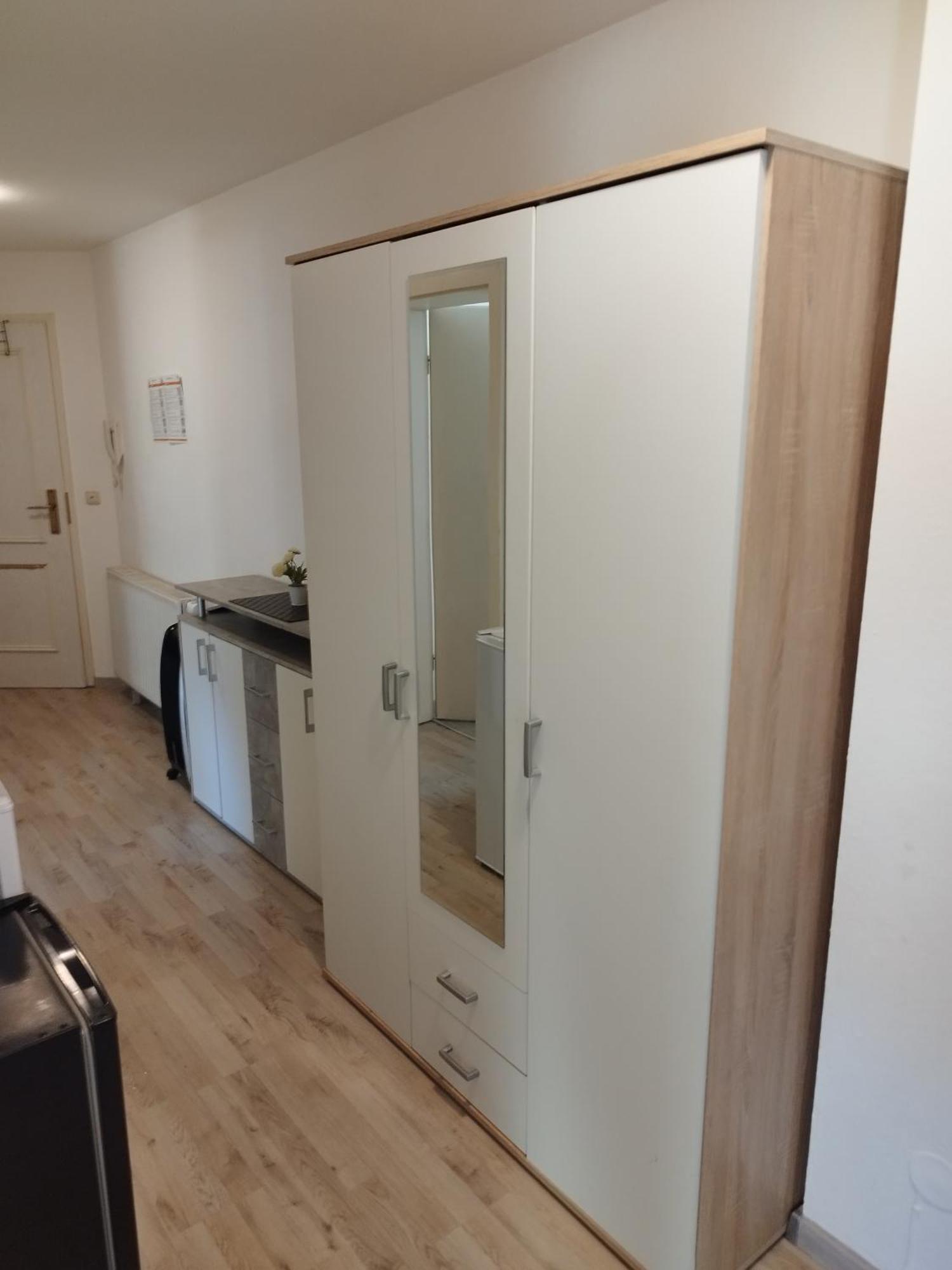 Monteurwohnung in Zwickau mit 2 Zimmern Exterior foto